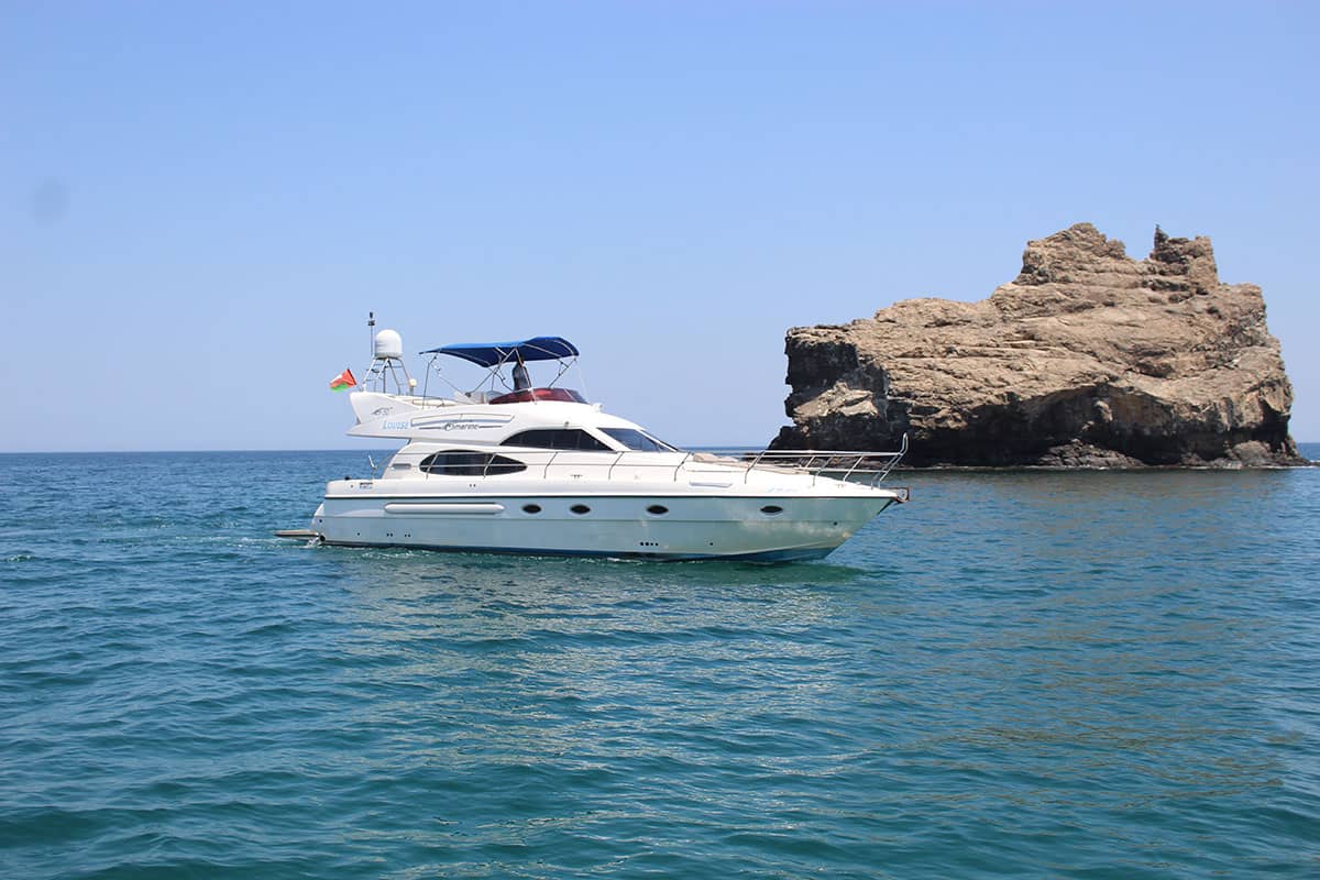 Discover the Allure of Yacht Rental in Oman